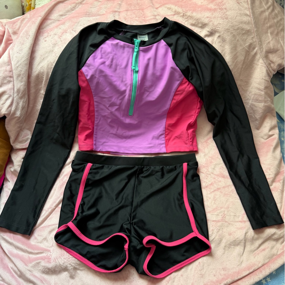 Girls Old Navy Activewear Set – Zip Top & Shorts – Size L (10–12)